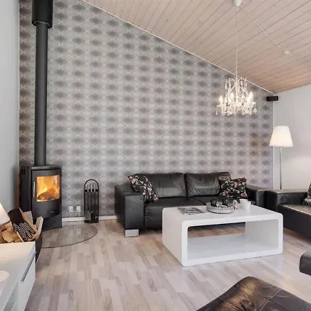 Ulfsten - 1-6km From The Sea In Ne Jutland By Interhome Holiday home