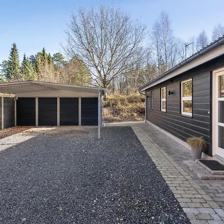 Holiday home Ulfsten - 1-6km From The Sea In Ne Jutland By Interhome Hals