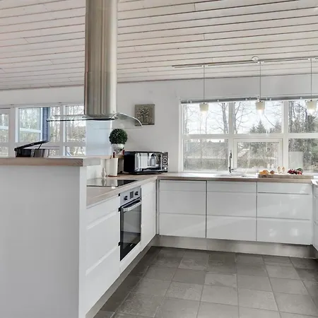 Ulfsten - 1-6km From The Sea By Interhome Feriehus Hals